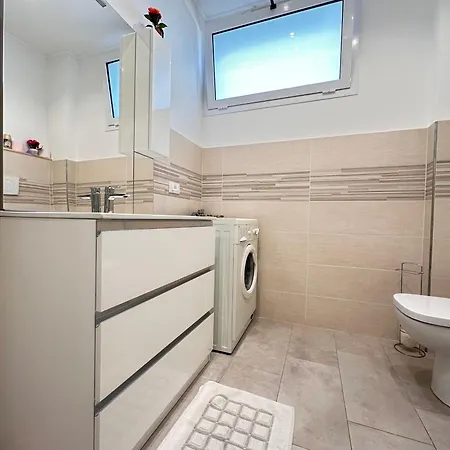 Mare E Relax - Affittasi Luna Home, Con Parcheggio Riservato E Aria Condizionata A Poca Distanza Dal Mare Sanremo