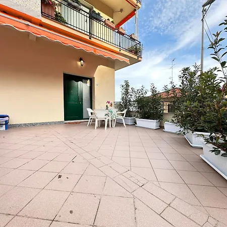 Daire Mare E Relax - Affittasi Luna Home, Con Parcheggio Riservato E Aria Condizionata A Poca Distanza Dal Mare Sanremo