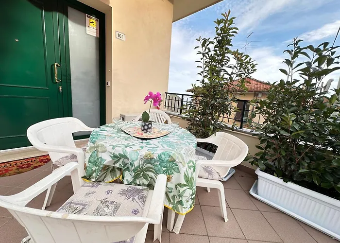 Mare E Relax - Affittasi Luna Home, Con Parcheggio Riservato E Aria Condizionata A Poca Distanza Dal Mare Lägenhet Sanremo