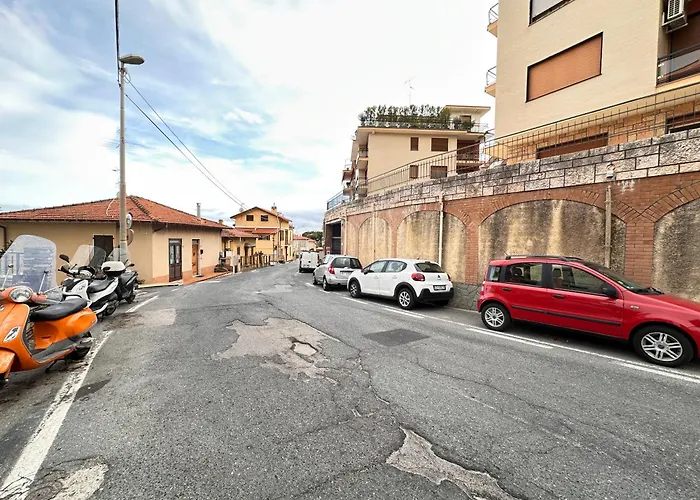 Mare E Relax - Affittasi Luna Home, Con Parcheggio Riservato E Aria Condizionata A Poca Distanza Dal Mare * Sanremo